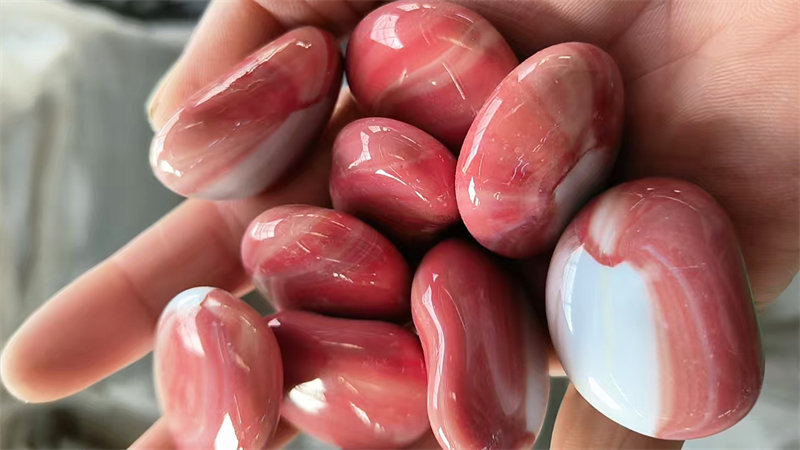 Flamingo Glass Pebbles: A Stylish Choice for Modern Decoration