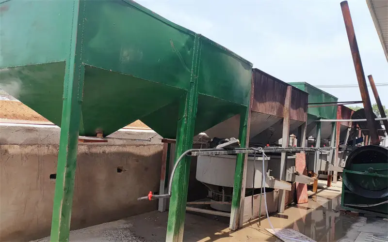 Automated sorting and polishing equipment ensuring consistent stone sizes and high-gloss finishes.